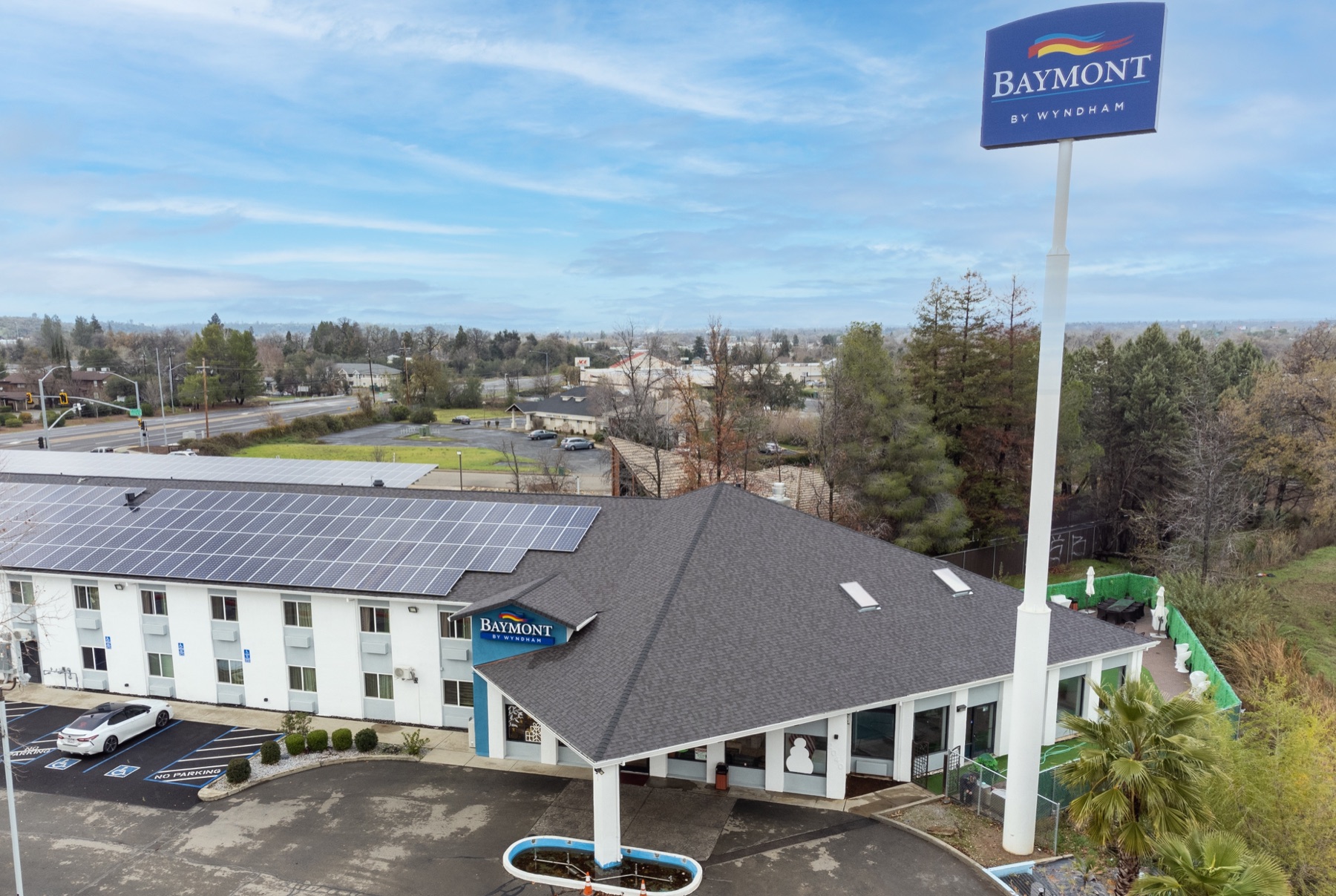 Exterior of Baymont by Wyndham Anderson in Anderson, California